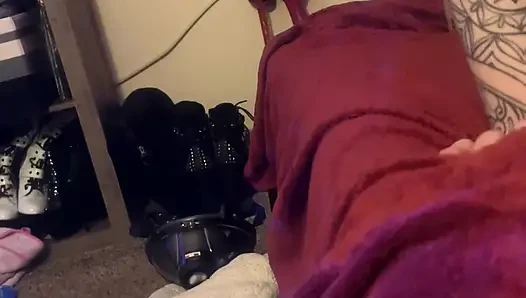 Petite lil sexy babe gives Footjob to a big hard cock