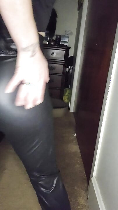 Wet Look Ass Worship