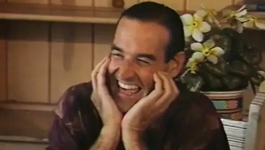 Mike Horner и его старый друг ставят на то, кто будет первым, кто забивает красотку-блондинку Кэтлин Ashley