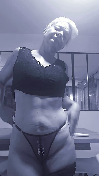 Want a Good Cock on My Worktop