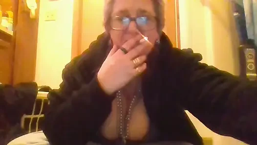 Стриптиз, йога, растяжка большой задницы