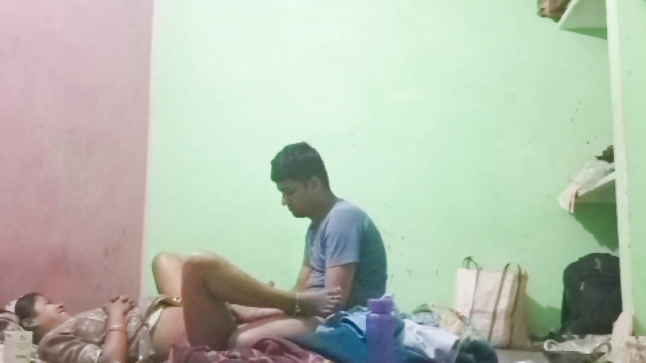 Indiai desi lány bur chudai videó Indiai igazi Chudai mostohanővér mostohatestvér Első szerelem