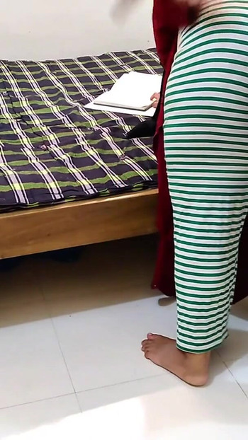 Magával ragadó pillanat a "Hath Bandh kar Jabardast Choda badi Gand vali Teacher ko - indiai muszlim női tanár megkötözve &"