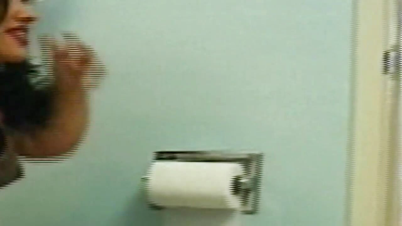 Učiteljica se jebe u školskom WC-u