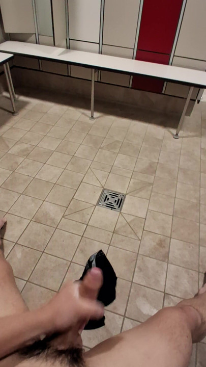 Young german Teen cums a lot in public locker room on his underwear