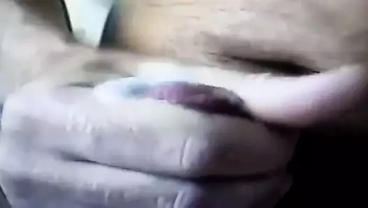 Kremsi boşalma yakın çekim