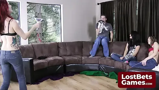 Pecundang Strip Juggleballs jatuh ke tangan Dante