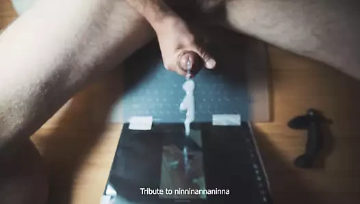 ninninannaninna'ya saygı duruşu