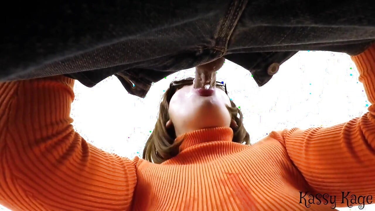 Velma menghisap di rundingan