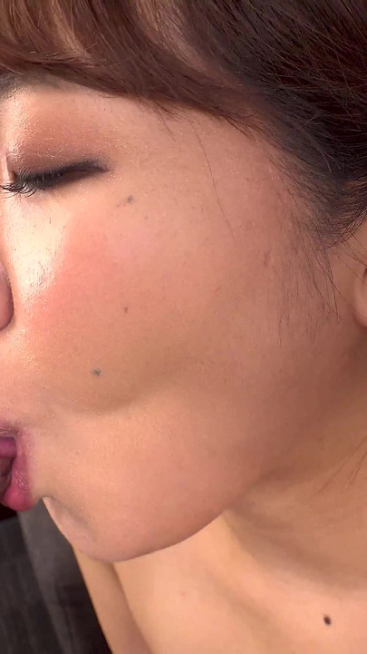 College Girl Yukari Mori Comes to Visit Us at Our Hotel Room for a Sexual Encounter