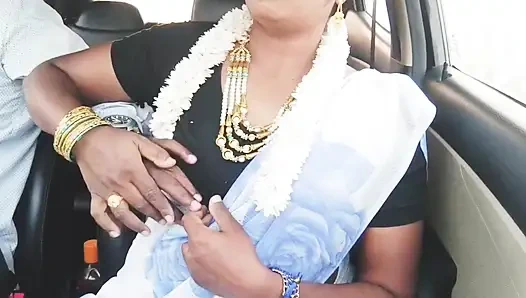 Indischer bhabi-auto-sex. Schöne sari-hausfrau versucht, mit stiefsohn Car Drive.telugu Dirtytalk zu ficken.