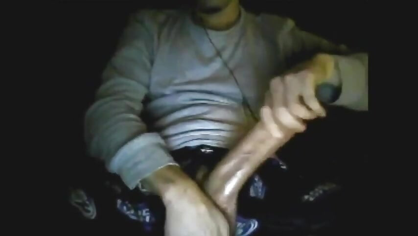 Jerking off my big Muslim cock