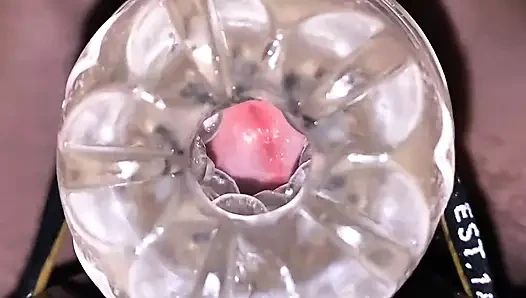 Flaşda mastürbasyon orgazmı için alette yakın çekim yarak