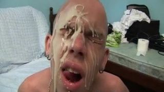 Homo enorme sperma klap in het gezicht