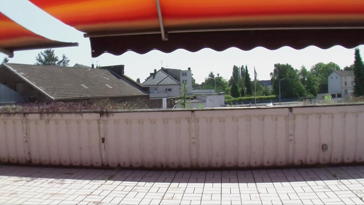 เมียเยอรมันโดนฉีดน้ําเงี่ยนที่ระเบียง