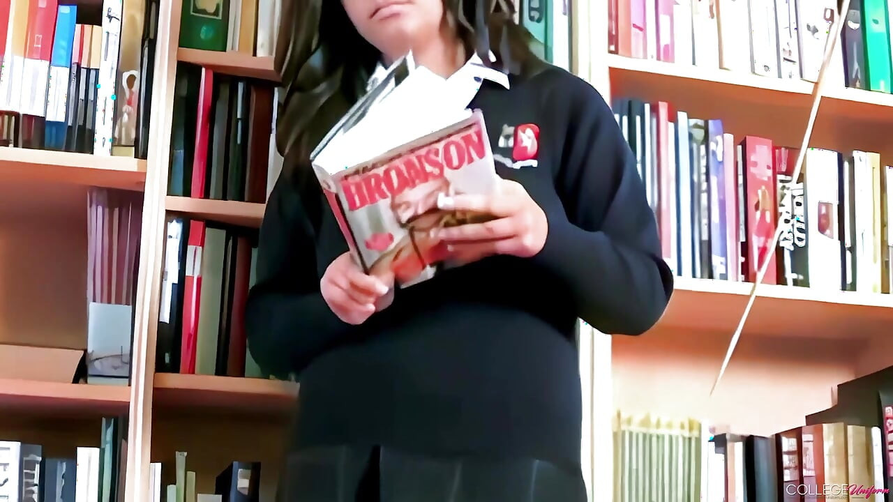 Bookworm Featuring Samantha Buxton