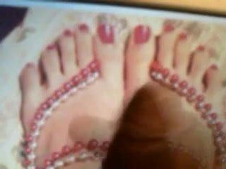 Os pés bonitos de Isis Love