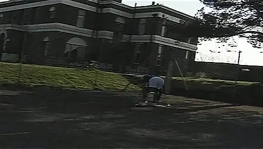 Büyük Omar'ın İngiliz maceraları: ıslak kapkaçlar (2003)