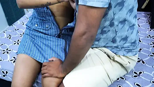 Nai Padosan Ko choda chini dene ke bahane
