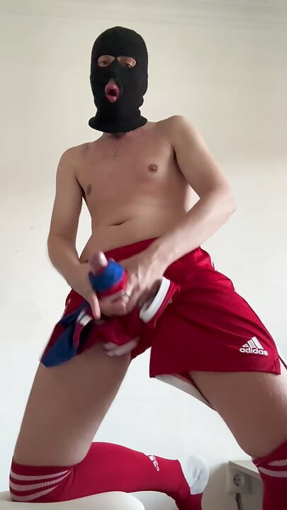 Horny Bro Comes Home From Soccer Practice