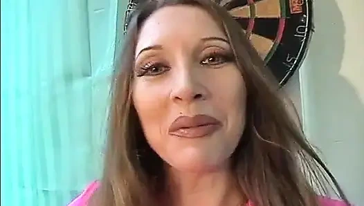 Стриптиз-интервью Wendy