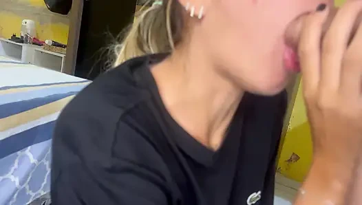 Ratu blowjob, tanpa diragukan lagi blowjob terbaik dalam hidupku