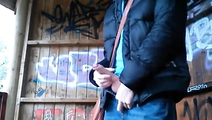parkta alman mastürbasyon