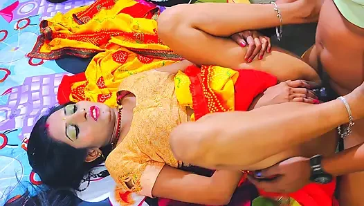 Öğrenci öğretmen orada odada büyük yarakla sert sikişiyor Hintçe ses