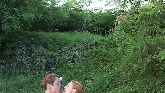 Сексуальные девушки с клизмами и секс