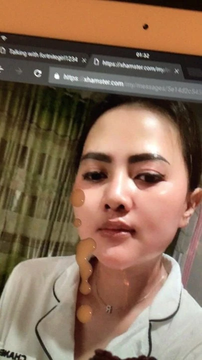 Cum tribute to honor Ratna