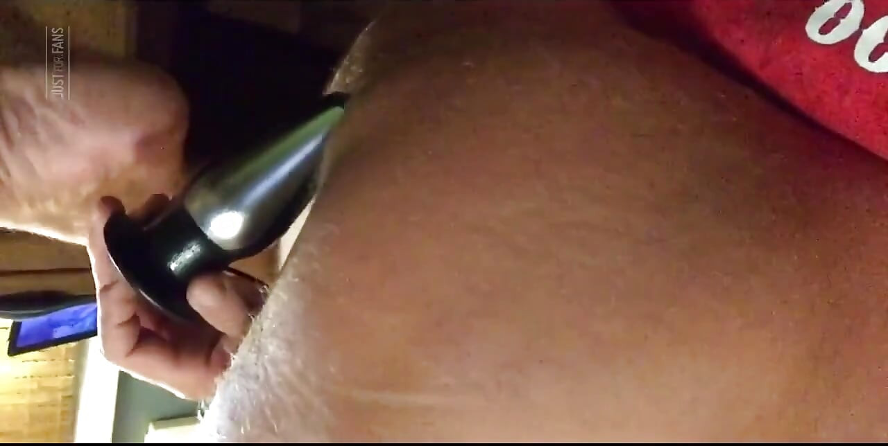 Huge Electric Plug Gapes My Ass Making Me Moan