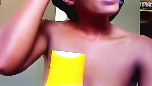 Apa yang membuat wanita manis?