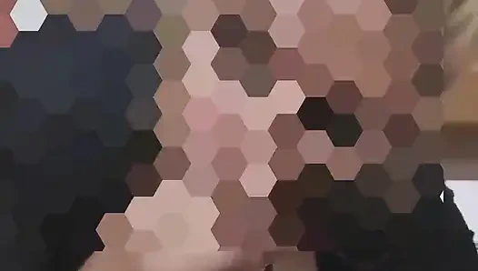 Penisinin üzerinde öğürmeyi seviyorum