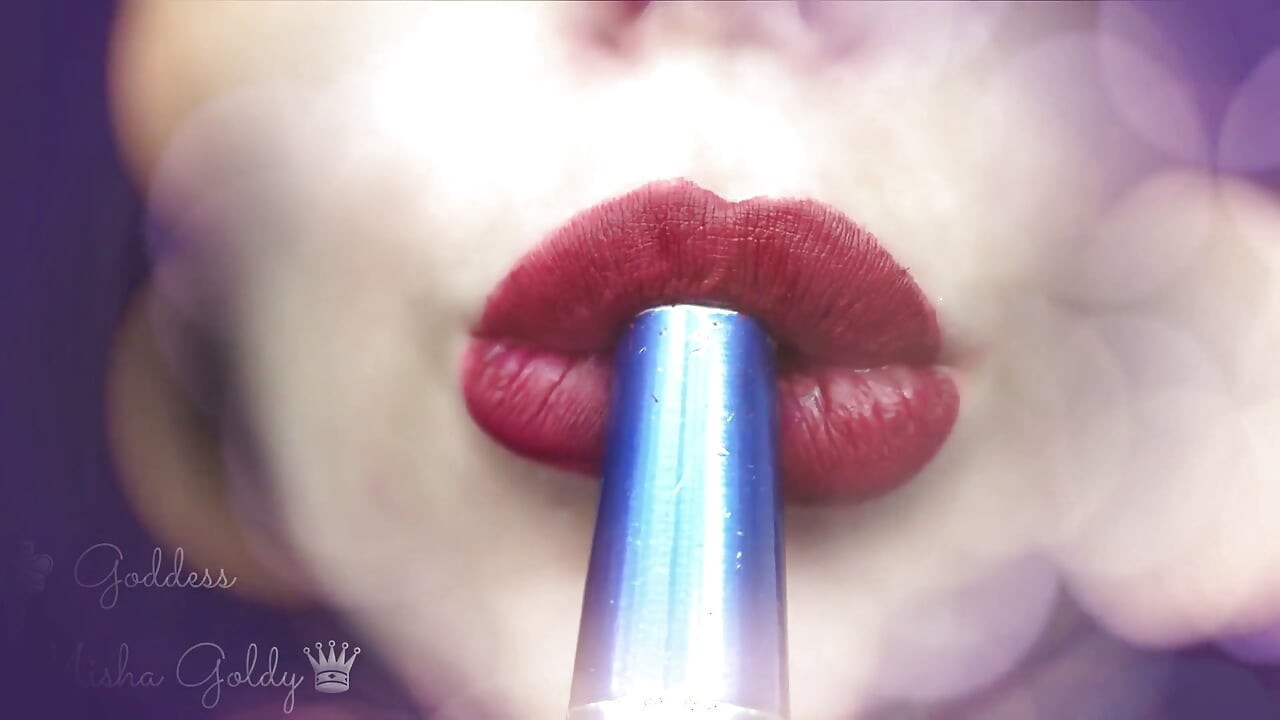 My mesmerizing smoking lips are all that you need!