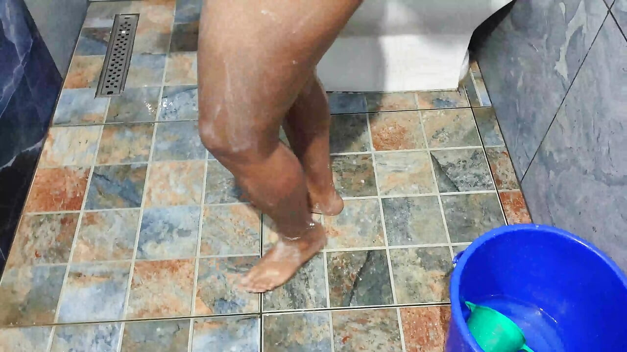 Vaishnavy Bath Full Nude