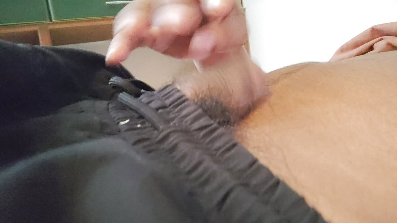 Kambali Ko nahin apni land khada karke kupaonica mein jakar sex karna
