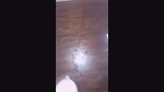 Türk adam dev canavar boşalma gösterisi
