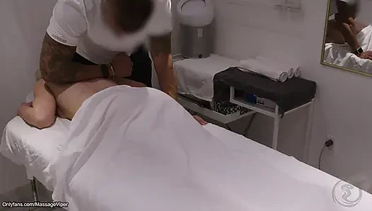 Client Switches Roles and Turns into the Masseuse!