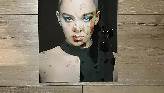 Hailee Steinfeld Bonus Orgasm