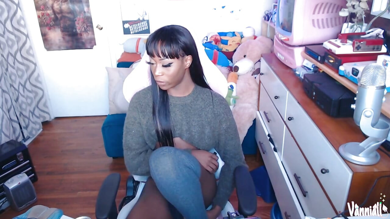Gooning My Huge Tgirl Dick to Cum on My Face - Vanniall Edging Her BBC to a Thick Self-facial - Full Camshow