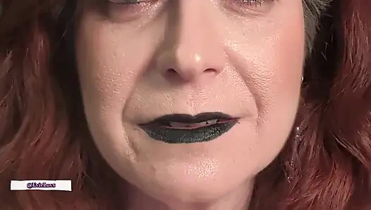 Отвратительный маленький извращенец: мачеха наблюдает, как ты подрачивает, пока я не скажу стоп