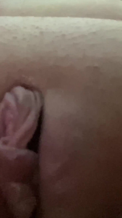 Moment iconic de la "Pov Roleplay, bbw Vampir te obligă să mănânci pizdă grasă înainte de a te mușca"
