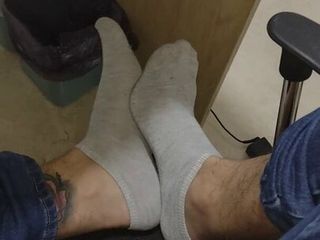 Meias para cheirar pés masculinos