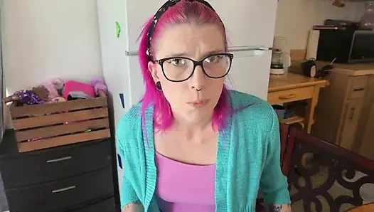 Üvey anne aşağılığı buluyor