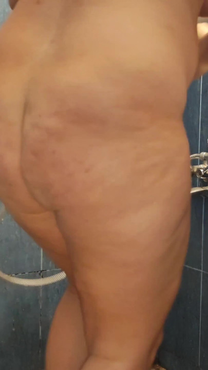 Shower,shaving and pissing
