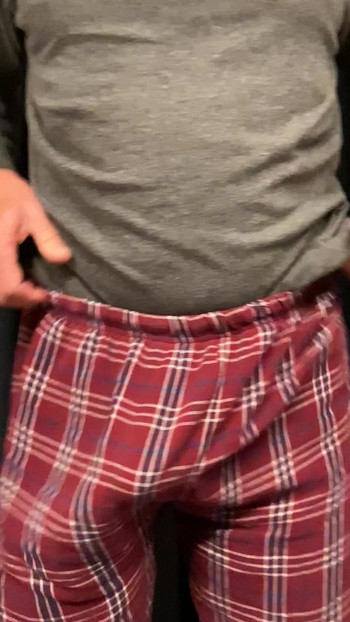 M פין וכדורים