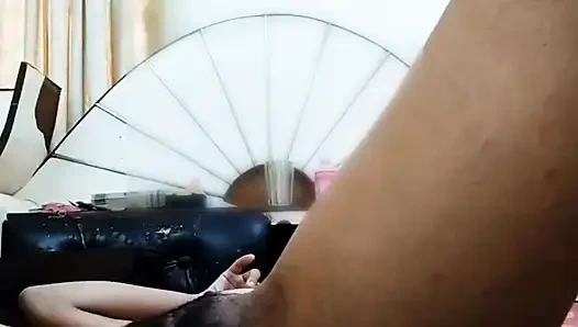 Pacar India disetubuhi dari belakang oleh pacarnya saat dia berteriak