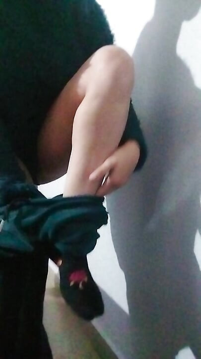 Stepsister caught in camera when she seduced her self