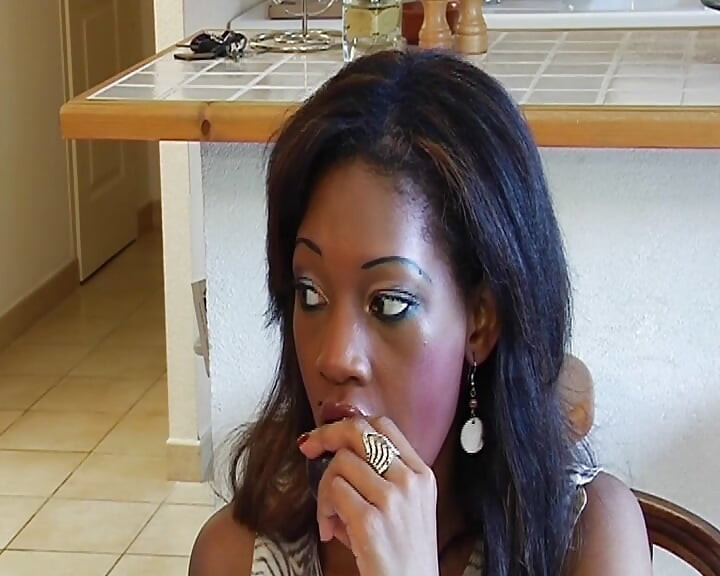 Ebony Babe From France Watch Her Play with Her Pussy