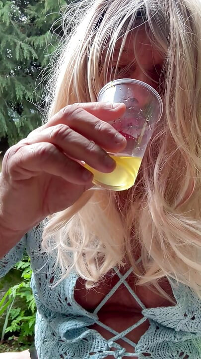 Shemale kassy54 piss